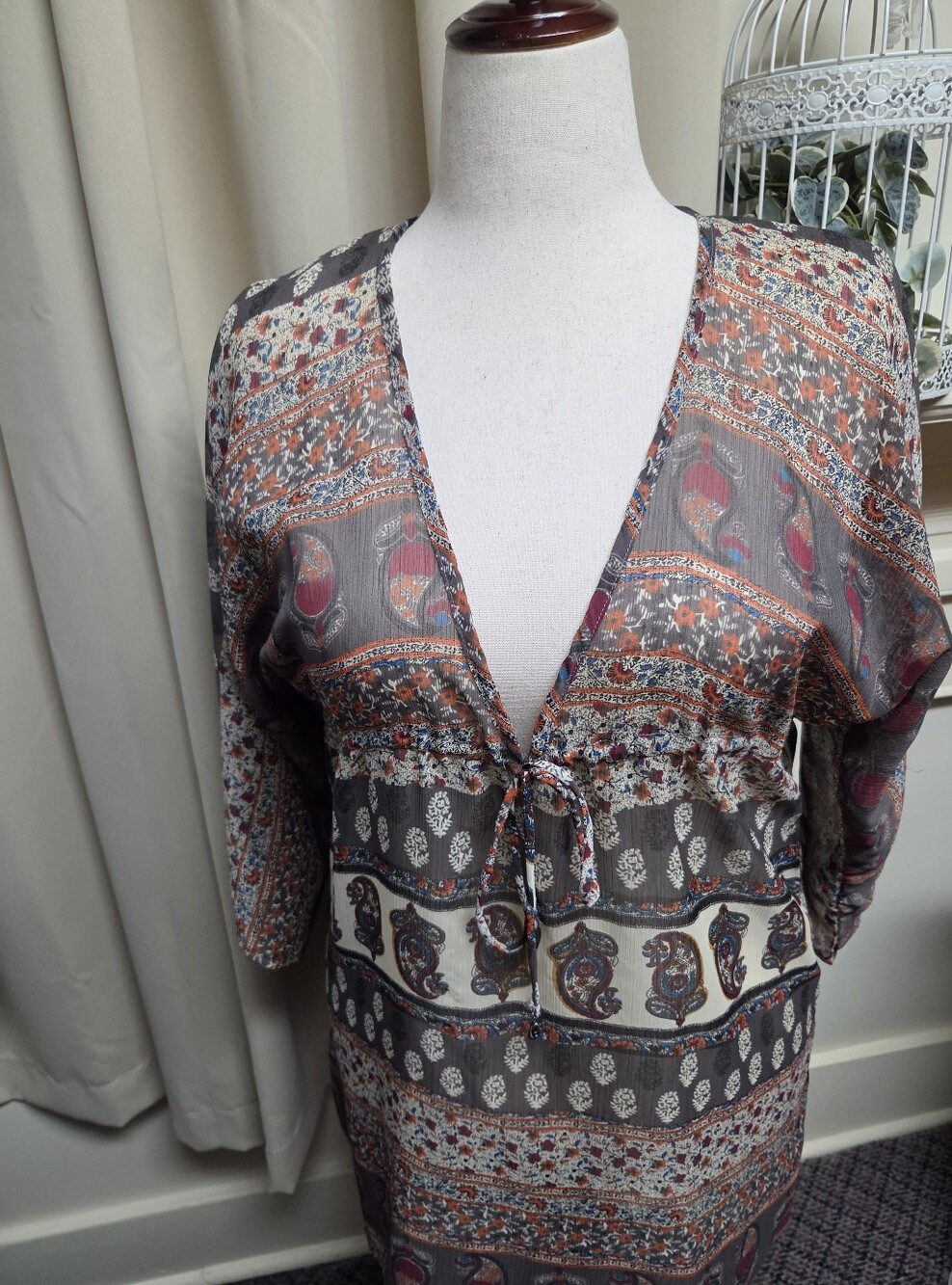 Lucy Love Boho V-Neck Paisley Tunic/Dress  in Gray and Rust Size Large
